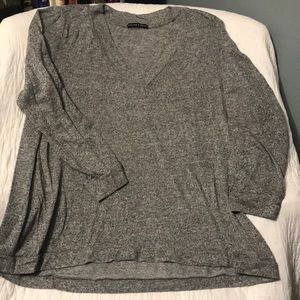 Harlowe & Graham V-Neck 3/4 Sleeve Gray Sweater